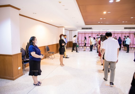 ภาพกิจกรรม คณะวิทยาศาสตร์และเทคโนโลยี จัดพิธีฝึกซ้อมรับพระราชทานปริญญาบัตร กลุ่มย่อย คณะวิทยาศาสตร์และเทคโนโลยี ประจำปีการศึกษา 2559-2560