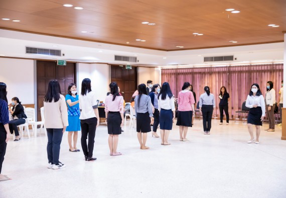 ภาพกิจกรรม คณะวิทยาศาสตร์และเทคโนโลยี จัดพิธีฝึกซ้อมรับพระราชทานปริญญาบัตร กลุ่มย่อย คณะวิทยาศาสตร์และเทคโนโลยี ประจำปีการศึกษา 2559-2560