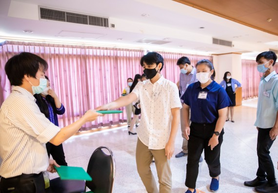 ภาพกิจกรรม คณะวิทยาศาสตร์และเทคโนโลยี จัดพิธีฝึกซ้อมรับพระราชทานปริญญาบัตร กลุ่มย่อย คณะวิทยาศาสตร์และเทคโนโลยี ประจำปีการศึกษา 2559-2560