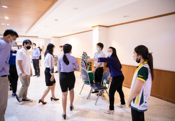 ภาพกิจกรรม คณะวิทยาศาสตร์และเทคโนโลยี จัดพิธีฝึกซ้อมรับพระราชทานปริญญาบัตร กลุ่มย่อย คณะวิทยาศาสตร์และเทคโนโลยี ประจำปีการศึกษา 2559-2560