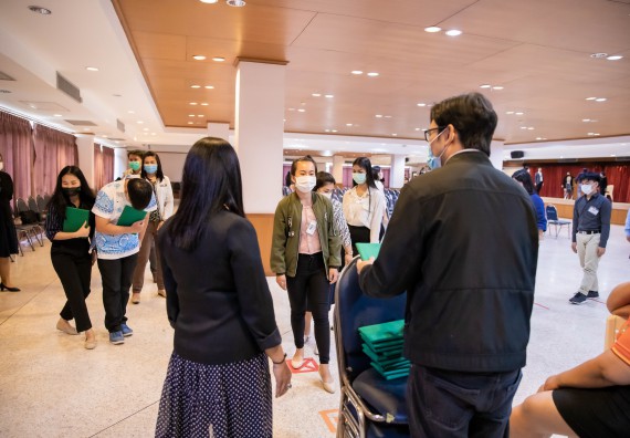 ภาพกิจกรรม คณะวิทยาศาสตร์และเทคโนโลยี จัดพิธีฝึกซ้อมรับพระราชทานปริญญาบัตร กลุ่มย่อย คณะวิทยาศาสตร์และเทคโนโลยี ประจำปีการศึกษา 2559-2560