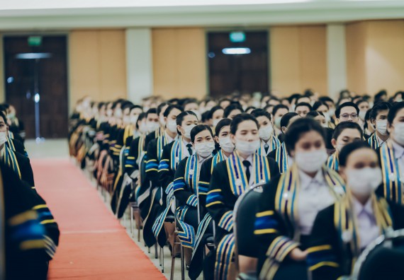 ภาพกิจกรรม คณะวิทยาศาสตร์และเทคโนโลยี จัดพิธีฝึกซ้อมรับพระราชทานปริญญาบัตร กลุ่มย่อย คณะวิทยาศาสตร์และเทคโนโลยี ประจำปีการศึกษา 2559-2560