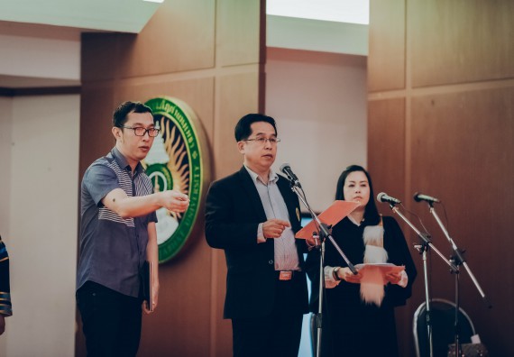 ภาพกิจกรรม คณะวิทยาศาสตร์และเทคโนโลยี จัดพิธีฝึกซ้อมรับพระราชทานปริญญาบัตร กลุ่มย่อย คณะวิทยาศาสตร์และเทคโนโลยี ประจำปีการศึกษา 2559-2560