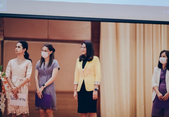 ภาพกิจกรรม คณะวิทยาศาสตร์และเทคโนโลยี จัดพิธีฝึกซ้อมรับพระราชทานปริญญาบัตร กลุ่มย่อย คณะวิทยาศาสตร์และเทคโนโลยี ประจำปีการศึกษา 2559-2560