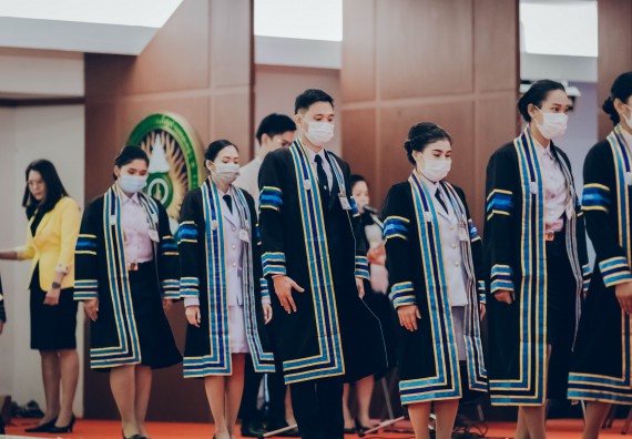 ภาพกิจกรรม คณะวิทยาศาสตร์และเทคโนโลยี จัดพิธีฝึกซ้อมรับพระราชทานปริญญาบัตร กลุ่มย่อย คณะวิทยาศาสตร์และเทคโนโลยี ประจำปีการศึกษา 2559-2560