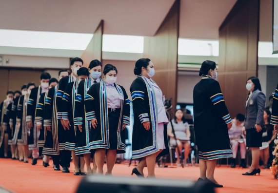 ภาพกิจกรรม คณะวิทยาศาสตร์และเทคโนโลยี จัดพิธีฝึกซ้อมรับพระราชทานปริญญาบัตร กลุ่มย่อย คณะวิทยาศาสตร์และเทคโนโลยี ประจำปีการศึกษา 2559-2560