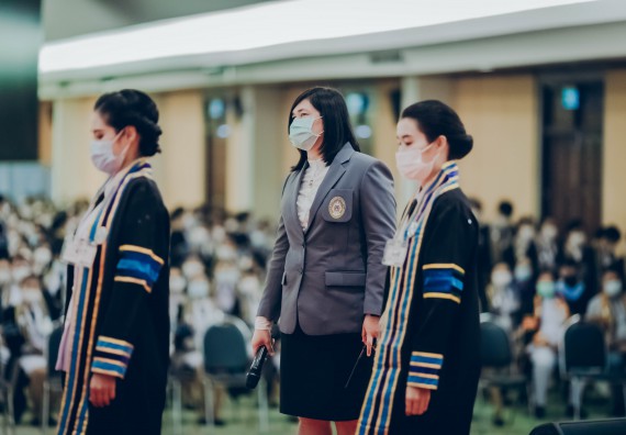 ภาพกิจกรรม คณะวิทยาศาสตร์และเทคโนโลยี จัดพิธีฝึกซ้อมรับพระราชทานปริญญาบัตร กลุ่มย่อย คณะวิทยาศาสตร์และเทคโนโลยี ประจำปีการศึกษา 2559-2560