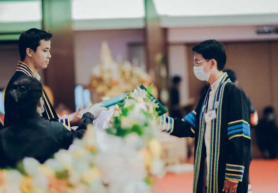 ภาพกิจกรรม คณะวิทยาศาสตร์และเทคโนโลยี จัดพิธีฝึกซ้อมรับพระราชทานปริญญาบัตร กลุ่มย่อย คณะวิทยาศาสตร์และเทคโนโลยี ประจำปีการศึกษา 2559-2560