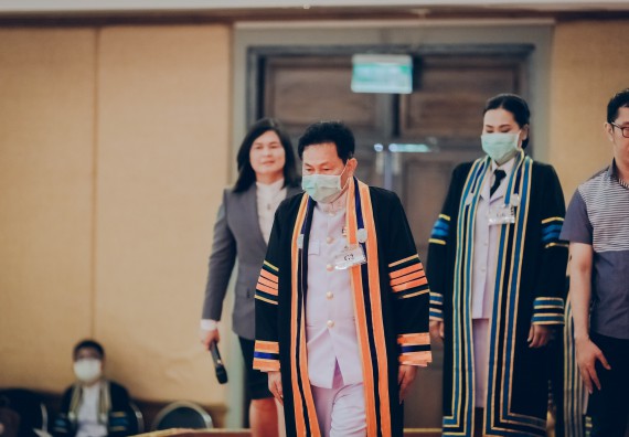 ภาพกิจกรรม คณะวิทยาศาสตร์และเทคโนโลยี จัดพิธีฝึกซ้อมรับพระราชทานปริญญาบัตร กลุ่มย่อย คณะวิทยาศาสตร์และเทคโนโลยี ประจำปีการศึกษา 2559-2560