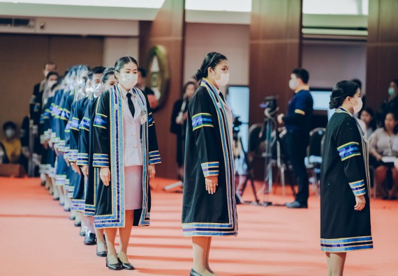 ภาพกิจกรรม คณะวิทยาศาสตร์และเทคโนโลยี จัดพิธีฝึกซ้อมรับพระราชทานปริญญาบัตร กลุ่มย่อย คณะวิทยาศาสตร์และเทคโนโลยี ประจำปีการศึกษา 2559-2560