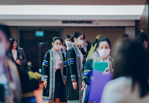 ภาพกิจกรรม คณะวิทยาศาสตร์และเทคโนโลยี จัดพิธีฝึกซ้อมรับพระราชทานปริญญาบัตร กลุ่มย่อย คณะวิทยาศาสตร์และเทคโนโลยี ประจำปีการศึกษา 2559-2560