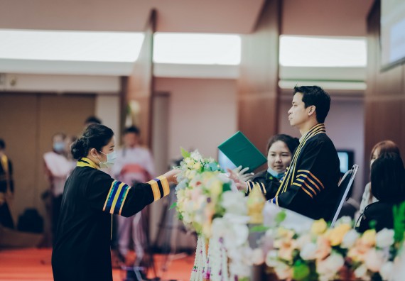 ภาพกิจกรรม คณะวิทยาศาสตร์และเทคโนโลยี จัดพิธีฝึกซ้อมรับพระราชทานปริญญาบัตร กลุ่มย่อย คณะวิทยาศาสตร์และเทคโนโลยี ประจำปีการศึกษา 2559-2560