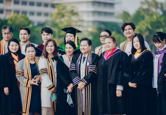 ภาพกิจกรรม คณะวิทยาศาสตร์และเทคโนโลยี จัดพิธีฝึกซ้อมรับพระราชทานปริญญาบัตร กลุ่มย่อย คณะวิทยาศาสตร์และเทคโนโลยี ประจำปีการศึกษา 2559-2560