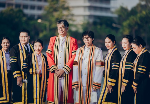 ภาพกิจกรรม คณะวิทยาศาสตร์และเทคโนโลยี จัดพิธีฝึกซ้อมรับพระราชทานปริญญาบัตร กลุ่มย่อย คณะวิทยาศาสตร์และเทคโนโลยี ประจำปีการศึกษา 2559-2560