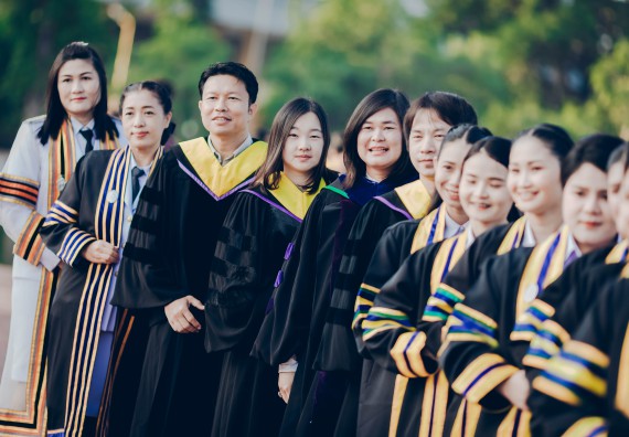 ภาพกิจกรรม คณะวิทยาศาสตร์และเทคโนโลยี จัดพิธีฝึกซ้อมรับพระราชทานปริญญาบัตร กลุ่มย่อย คณะวิทยาศาสตร์และเทคโนโลยี ประจำปีการศึกษา 2559-2560
