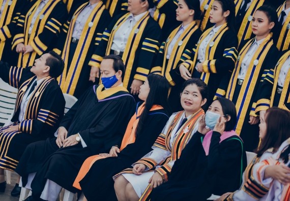 ภาพกิจกรรม คณะวิทยาศาสตร์และเทคโนโลยี จัดพิธีฝึกซ้อมรับพระราชทานปริญญาบัตร กลุ่มย่อย คณะวิทยาศาสตร์และเทคโนโลยี ประจำปีการศึกษา 2559-2560