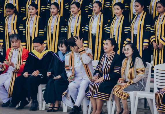 ภาพกิจกรรม คณะวิทยาศาสตร์และเทคโนโลยี จัดพิธีฝึกซ้อมรับพระราชทานปริญญาบัตร กลุ่มย่อย คณะวิทยาศาสตร์และเทคโนโลยี ประจำปีการศึกษา 2559-2560