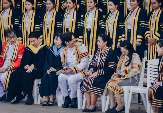 ภาพกิจกรรม คณะวิทยาศาสตร์และเทคโนโลยี จัดพิธีฝึกซ้อมรับพระราชทานปริญญาบัตร กลุ่มย่อย คณะวิทยาศาสตร์และเทคโนโลยี ประจำปีการศึกษา 2559-2560