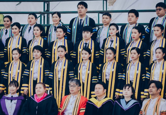 ภาพกิจกรรม คณะวิทยาศาสตร์และเทคโนโลยี จัดพิธีฝึกซ้อมรับพระราชทานปริญญาบัตร กลุ่มย่อย คณะวิทยาศาสตร์และเทคโนโลยี ประจำปีการศึกษา 2559-2560