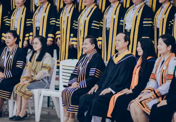 ภาพกิจกรรม คณะวิทยาศาสตร์และเทคโนโลยี จัดพิธีฝึกซ้อมรับพระราชทานปริญญาบัตร กลุ่มย่อย คณะวิทยาศาสตร์และเทคโนโลยี ประจำปีการศึกษา 2559-2560