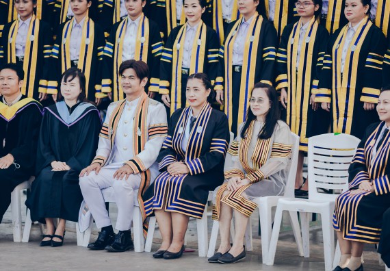 ภาพกิจกรรม คณะวิทยาศาสตร์และเทคโนโลยี จัดพิธีฝึกซ้อมรับพระราชทานปริญญาบัตร กลุ่มย่อย คณะวิทยาศาสตร์และเทคโนโลยี ประจำปีการศึกษา 2559-2560