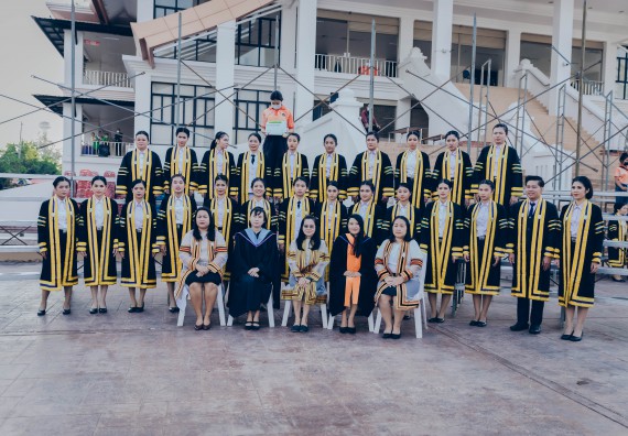 ภาพกิจกรรม คณะวิทยาศาสตร์และเทคโนโลยี จัดพิธีฝึกซ้อมรับพระราชทานปริญญาบัตร กลุ่มย่อย คณะวิทยาศาสตร์และเทคโนโลยี ประจำปีการศึกษา 2559-2560