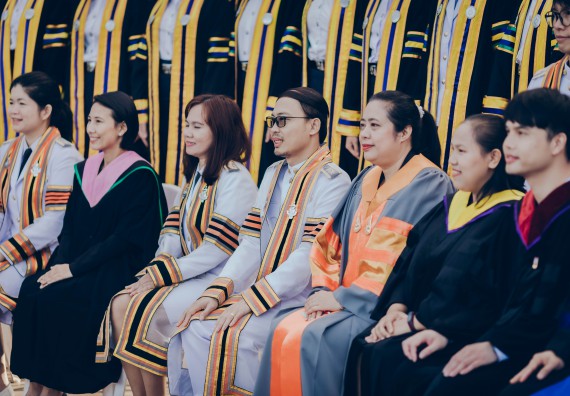 ภาพกิจกรรม คณะวิทยาศาสตร์และเทคโนโลยี จัดพิธีฝึกซ้อมรับพระราชทานปริญญาบัตร กลุ่มย่อย คณะวิทยาศาสตร์และเทคโนโลยี ประจำปีการศึกษา 2559-2560