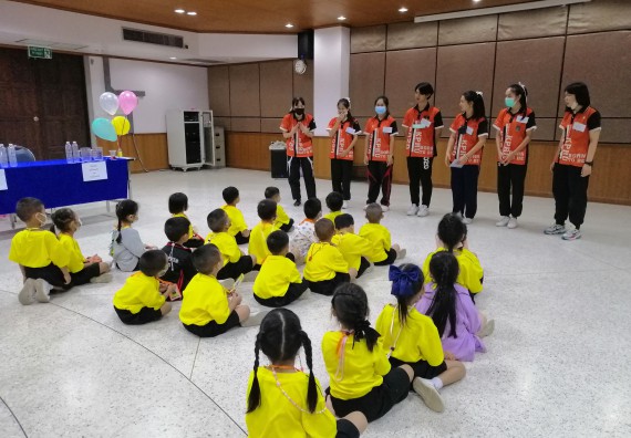 ภาพกิจกรรม คณะวิทยาศาสตร์และเทคโนโลยี จัดค่ายวิทยาศาสตร์โรงเรียนสาธิตฯ ระดับอนุบาล 1-2