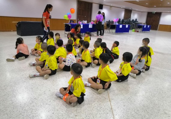 ภาพกิจกรรม คณะวิทยาศาสตร์และเทคโนโลยี จัดค่ายวิทยาศาสตร์โรงเรียนสาธิตฯ ระดับอนุบาล 1-2