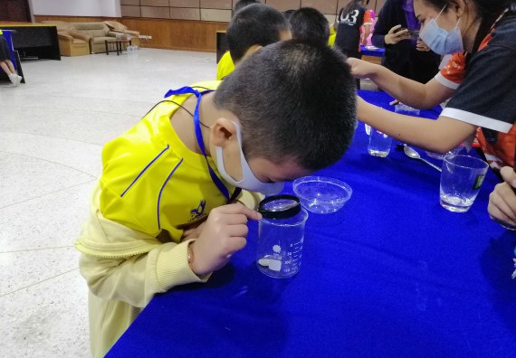 ภาพกิจกรรม คณะวิทยาศาสตร์และเทคโนโลยี จัดค่ายวิทยาศาสตร์โรงเรียนสาธิตฯ ระดับอนุบาล 1-2