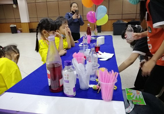 ภาพกิจกรรม คณะวิทยาศาสตร์และเทคโนโลยี จัดค่ายวิทยาศาสตร์โรงเรียนสาธิตฯ ระดับอนุบาล 1-2