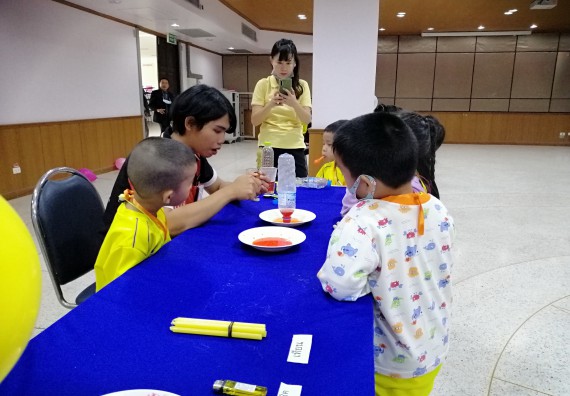 ภาพกิจกรรม คณะวิทยาศาสตร์และเทคโนโลยี จัดค่ายวิทยาศาสตร์โรงเรียนสาธิตฯ ระดับอนุบาล 1-2