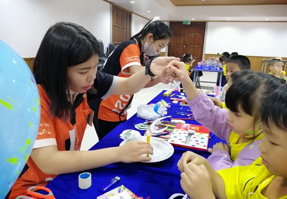 ภาพกิจกรรม คณะวิทยาศาสตร์และเทคโนโลยี จัดค่ายวิทยาศาสตร์โรงเรียนสาธิตฯ ระดับอนุบาล 1-2