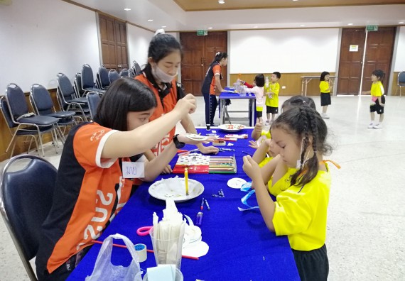 ภาพกิจกรรม คณะวิทยาศาสตร์และเทคโนโลยี จัดค่ายวิทยาศาสตร์โรงเรียนสาธิตฯ ระดับอนุบาล 1-2