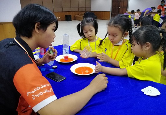ภาพกิจกรรม คณะวิทยาศาสตร์และเทคโนโลยี จัดค่ายวิทยาศาสตร์โรงเรียนสาธิตฯ ระดับอนุบาล 1-2