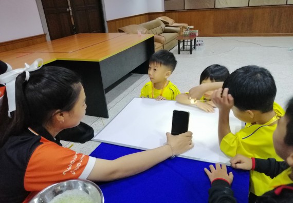 ภาพกิจกรรม คณะวิทยาศาสตร์และเทคโนโลยี จัดค่ายวิทยาศาสตร์โรงเรียนสาธิตฯ ระดับอนุบาล 1-2