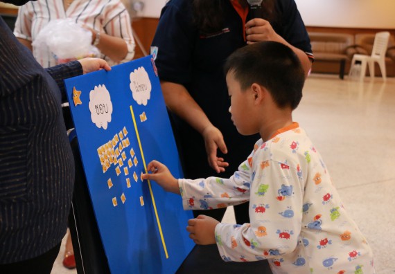 ภาพกิจกรรม คณะวิทยาศาสตร์และเทคโนโลยี จัดค่ายวิทยาศาสตร์โรงเรียนสาธิตฯ ระดับอนุบาล 1-2
