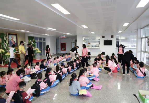 ภาพกิจกรรม  คณะวิทยาศาสตร์และเทคโนโลยี จัดค่ายวิทยาศาสตร์โรงเรียนอนุบาลกำแพงเพชร ระดับชั้นประถมศึกษาปีที่ 1-3