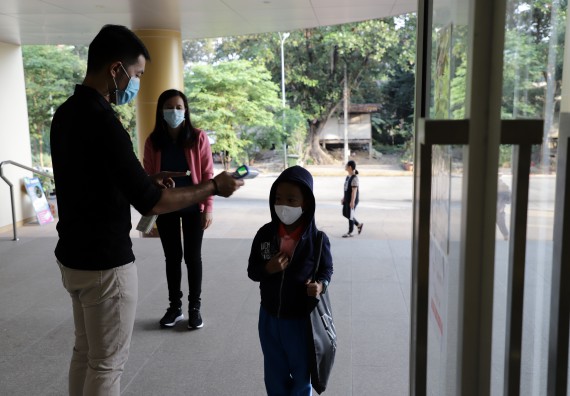 ภาพกิจกรรม  คณะวิทยาศาสตร์และเทคโนโลยี จัดค่ายวิทยาศาสตร์โรงเรียนอนุบาลกำแพงเพชร ระดับชั้นประถมศึกษาปีที่ 1-3