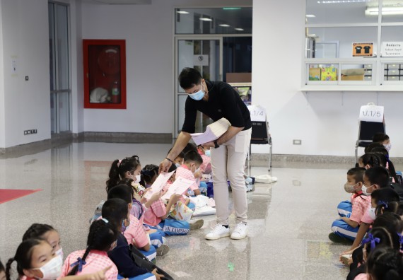 ภาพกิจกรรม  คณะวิทยาศาสตร์และเทคโนโลยี จัดค่ายวิทยาศาสตร์โรงเรียนอนุบาลกำแพงเพชร ระดับชั้นประถมศึกษาปีที่ 1-3