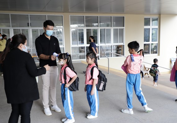 ภาพกิจกรรม  คณะวิทยาศาสตร์และเทคโนโลยี จัดค่ายวิทยาศาสตร์โรงเรียนอนุบาลกำแพงเพชร ระดับชั้นประถมศึกษาปีที่ 1-3