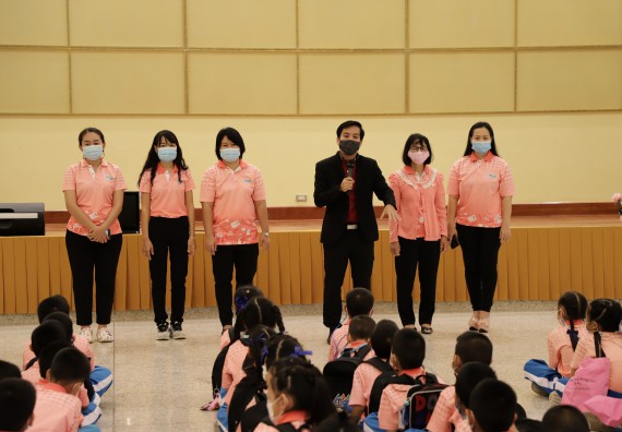 ภาพกิจกรรม  คณะวิทยาศาสตร์และเทคโนโลยี จัดค่ายวิทยาศาสตร์โรงเรียนอนุบาลกำแพงเพชร ระดับชั้นประถมศึกษาปีที่ 1-3