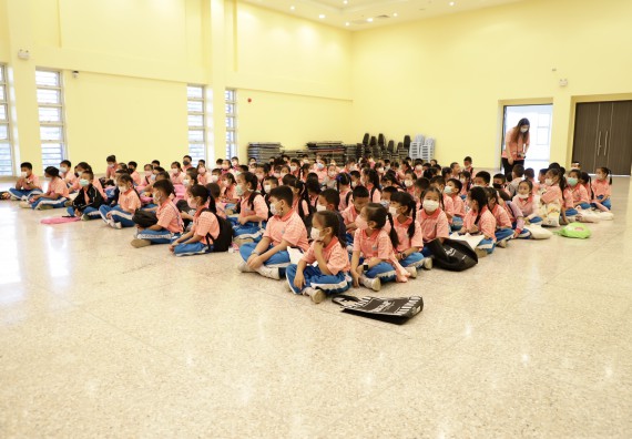 ภาพกิจกรรม  คณะวิทยาศาสตร์และเทคโนโลยี จัดค่ายวิทยาศาสตร์โรงเรียนอนุบาลกำแพงเพชร ระดับชั้นประถมศึกษาปีที่ 1-3