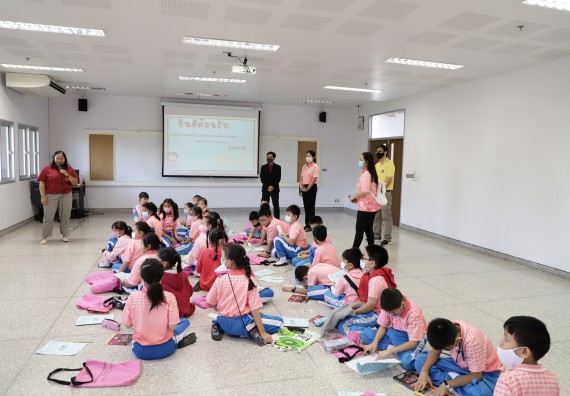 ภาพกิจกรรม  คณะวิทยาศาสตร์และเทคโนโลยี จัดค่ายวิทยาศาสตร์โรงเรียนอนุบาลกำแพงเพชร ระดับชั้นประถมศึกษาปีที่ 1-3