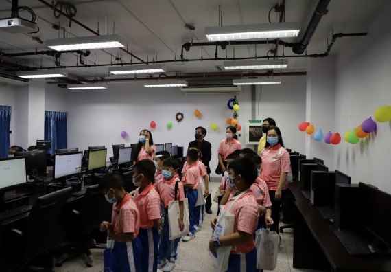 ภาพกิจกรรม  คณะวิทยาศาสตร์และเทคโนโลยี จัดค่ายวิทยาศาสตร์โรงเรียนอนุบาลกำแพงเพชร ระดับชั้นประถมศึกษาปีที่ 1-3