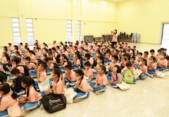 ภาพกิจกรรม  คณะวิทยาศาสตร์และเทคโนโลยี จัดค่ายวิทยาศาสตร์โรงเรียนอนุบาลกำแพงเพชร ระดับชั้นประถมศึกษาปีที่ 1-3