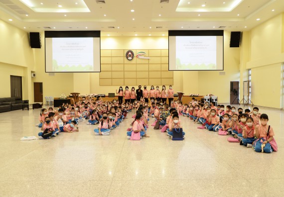 ภาพกิจกรรม  คณะวิทยาศาสตร์และเทคโนโลยี จัดค่ายวิทยาศาสตร์โรงเรียนอนุบาลกำแพงเพชร ระดับชั้นประถมศึกษาปีที่ 1-3