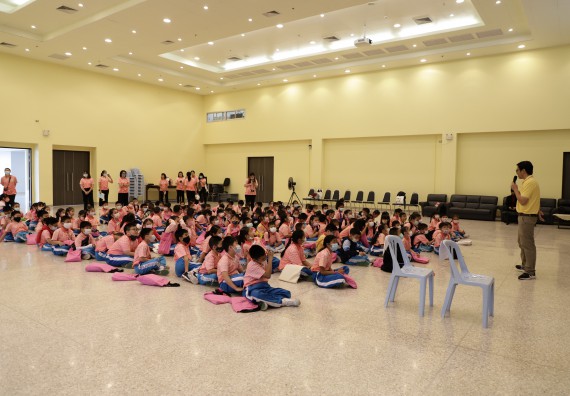 ภาพกิจกรรม  คณะวิทยาศาสตร์และเทคโนโลยี จัดค่ายวิทยาศาสตร์โรงเรียนอนุบาลกำแพงเพชร ระดับชั้นประถมศึกษาปีที่ 1-3