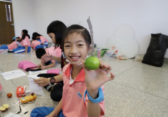 ภาพกิจกรรม  คณะวิทยาศาสตร์และเทคโนโลยี จัดค่ายวิทยาศาสตร์โรงเรียนอนุบาลกำแพงเพชร ระดับชั้นประถมศึกษาปีที่ 1-3