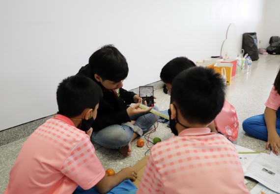 ภาพกิจกรรม  คณะวิทยาศาสตร์และเทคโนโลยี จัดค่ายวิทยาศาสตร์โรงเรียนอนุบาลกำแพงเพชร ระดับชั้นประถมศึกษาปีที่ 1-3